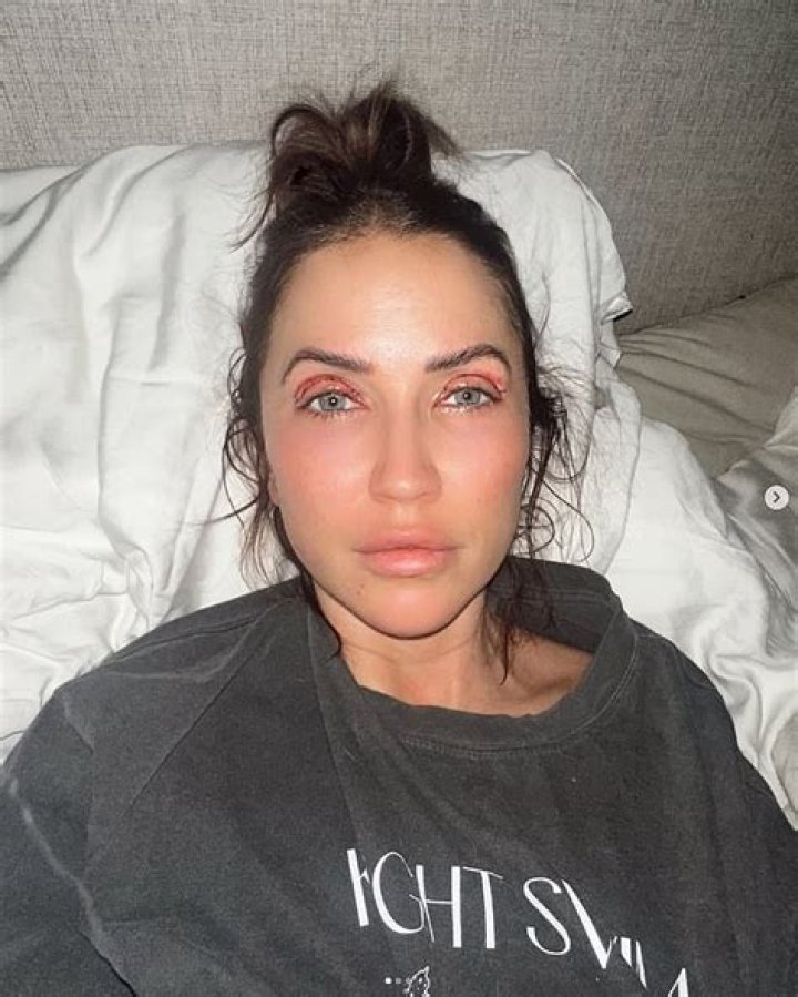 Kaitlyn Bristowe Reveals She’s Suffering From Tendonitis & More While On ‘DWTS’: The ‘Pain’ Is ‘Not Fun’