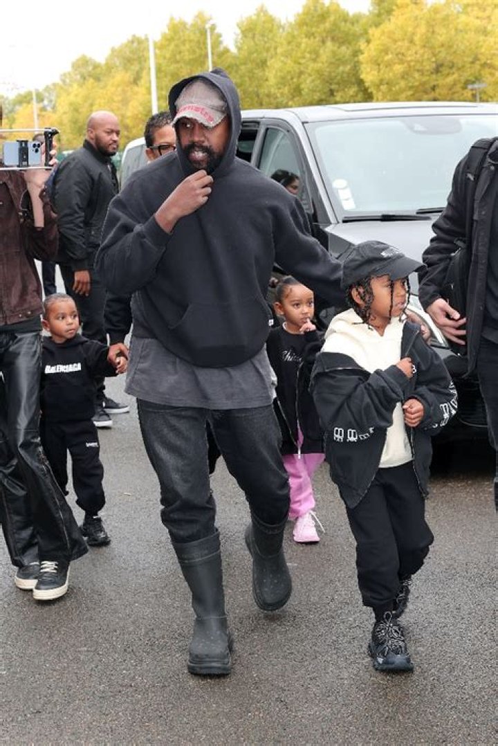 Kanye West Makes $2 Mil Donation To George Floyd & More Victims’ Families – Hollywood Life