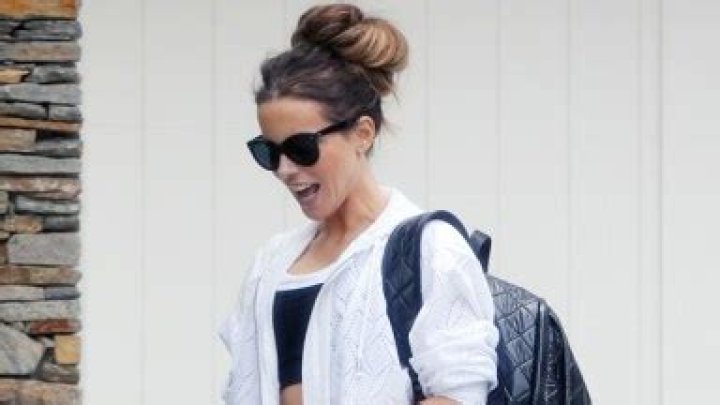 Kate Beckinsale, 45, Does Squats On A Toilet Seat In The Gym In Hilarious Weight-Lifting Video – Watch