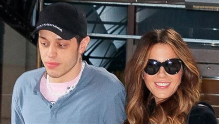 Kate Beckinsale & Pete Davidson At ‘SNL’ Party & Rangers Game Date – Hollywood Life