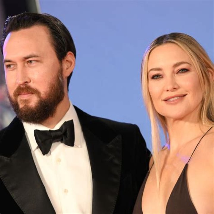 Kate Hudson, 42, Sizzles In Plunging Black Swimsuit As She Hits The Beach In Greece With Danny Fujikawa