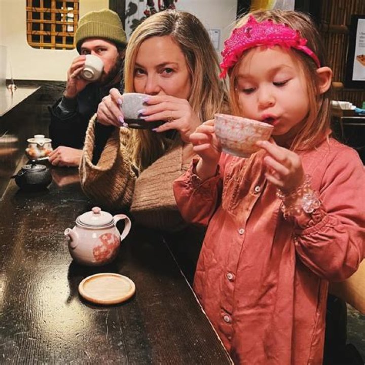 Kate Hudson Celebrates Daughter Rani’s Fifth Birthday: Video – Hollywood Life
