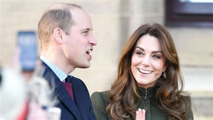 Kate Middleton Smiling With Prince William Amid Harry & Meghan Drama – Hollywood Life