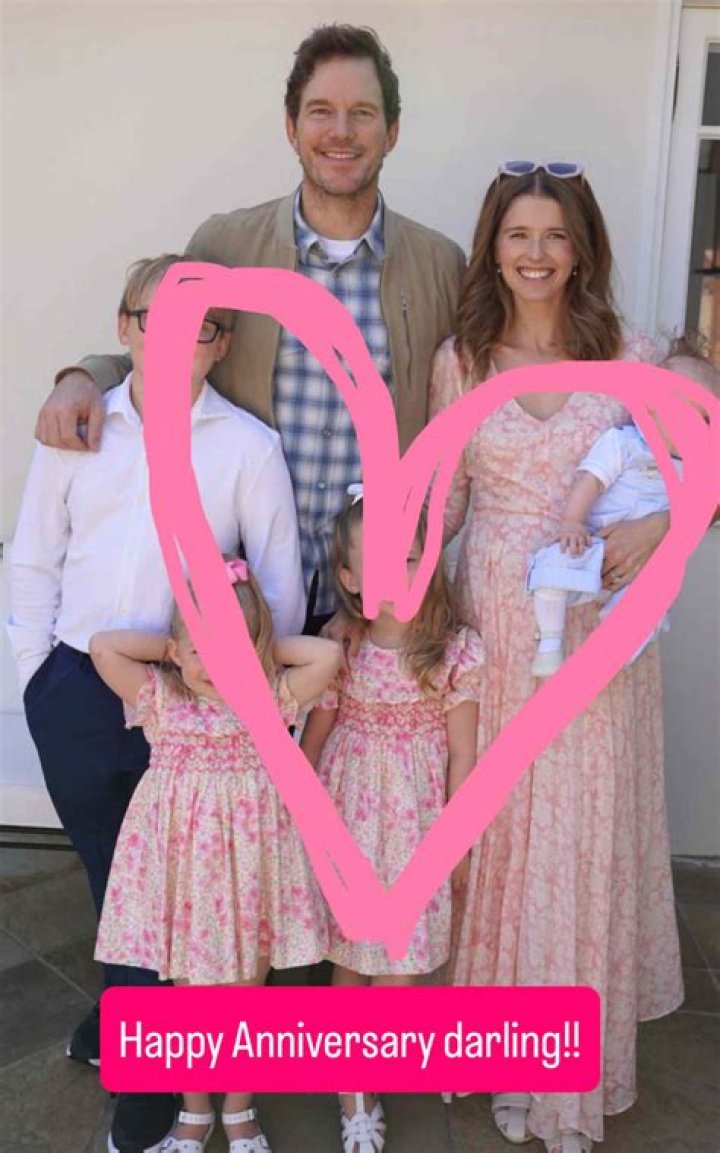 Katherine Schwarzenegger Holds Her Daughters In Adorable Family Photo: ‘2 Under 2’