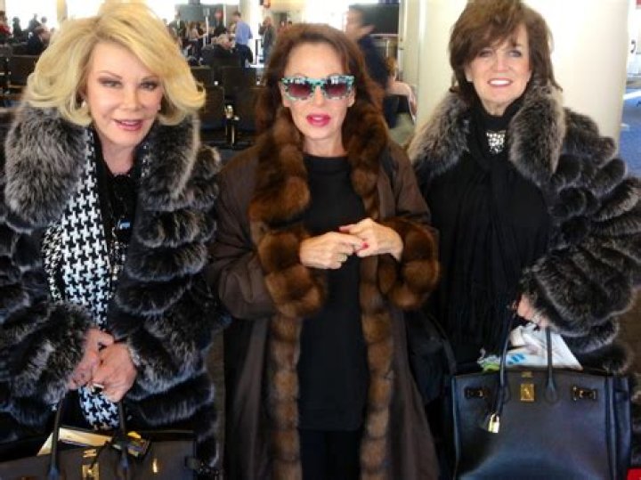 Kathy Griffin Rings In The New Year In Joan Rivers Fur Coat