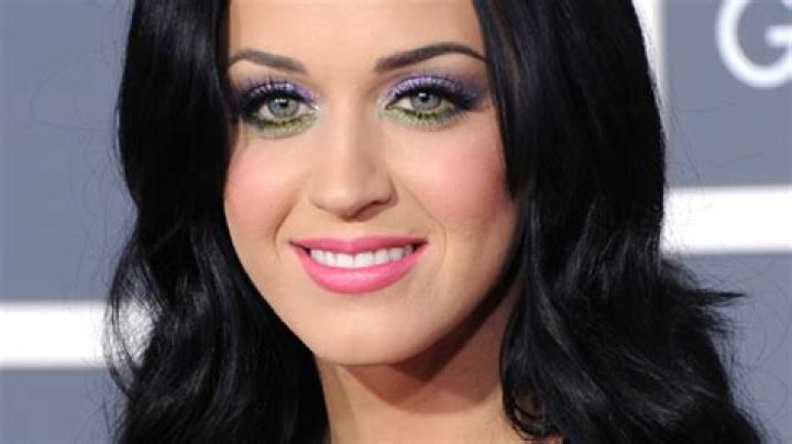 Katy Perry’s ‘Firework’ Eyes at the GRAMMY Awards! Crazily Cute or Too Kooky? Tell us and VOTE! – Hollywood Life