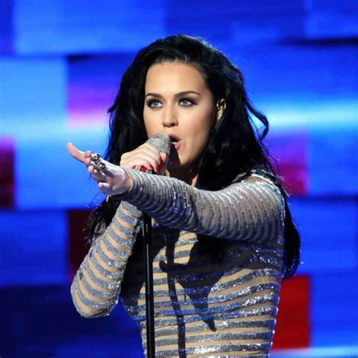 Katy Perry’s ‘Hey Hey Hey’ Music Video — PICS