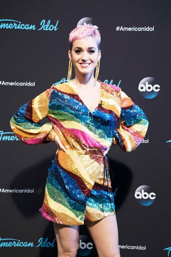 Katy Perry’s Hottest ‘American Idol’ Outfits — Photos – Hollywood Life