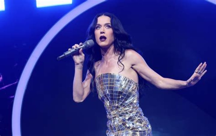 Katy Perry Shares New Song ‘Smile’: Listen – Hollywood Life