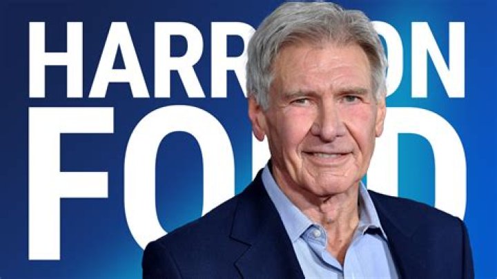 Ke Huy Quan Hugs Harrison Ford At Oscars 2023: Video – Hollywood Life