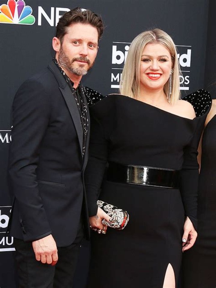 Kelly Clarkson Admits She Started Seeking Therapy Amid Marriage ‘Difficulties’ With Ex Brandon Blackstock