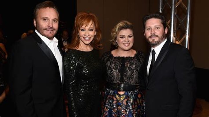 Kelly Clarkson Reveals Why Co-Parenting With Ex Brandon Blackstock Is ‘Difficult’ 8 Mos. After Split