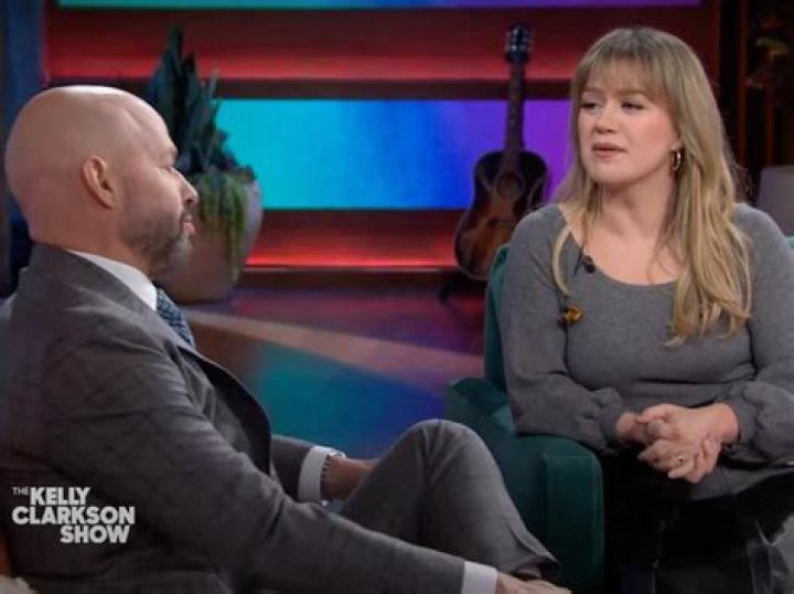Kelly Clarkson Says She Feels ‘Sexier in New York’ Following Weight Loss Comments: Watch