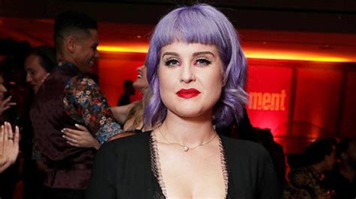 Kelly Osbourne Reveals Fears About Hosting The Emmys Pre-Show Again – Hollywood Life