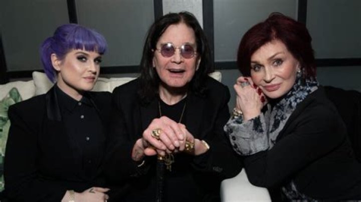 Kelly Osbourne Visits Parents Ozzy & Sharon For First Time Since Stay At Home Order: See Emotional Pic