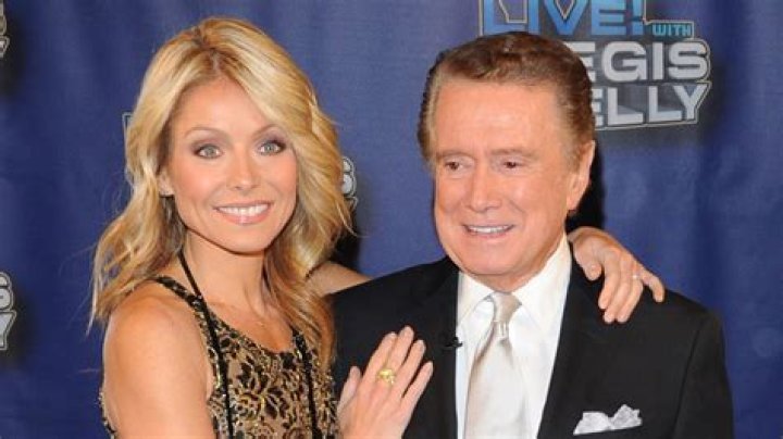 Kelly Ripa Mourns ‘Mentor’ Regis Philbin In Sweet Tribute: I Am ‘Beyond Saddened’