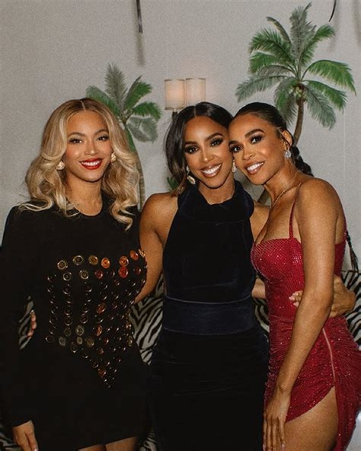 Kelly Rowland Slept Alongside Her Son, 5, Following George Floyd’s Death: ‘It Ripped My Heart Apart’