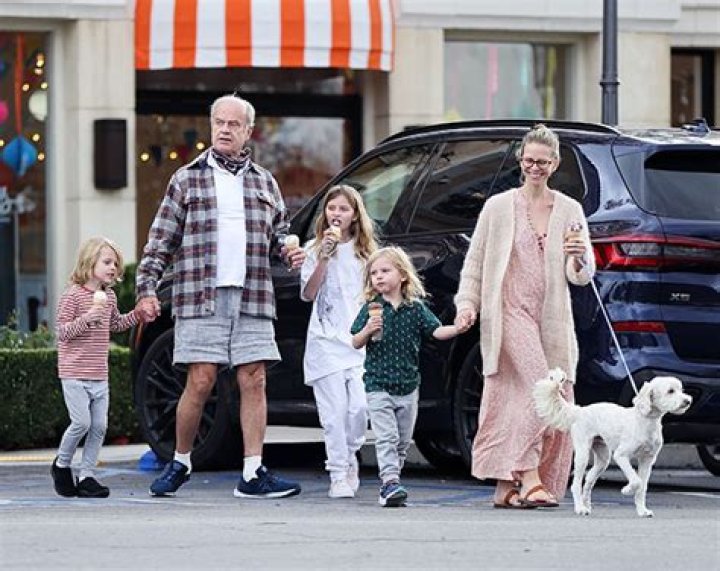 Kelsey Grammer & Kayte Walsh Take Their 3 Kids For Ice Cream On Sweet Family Outing