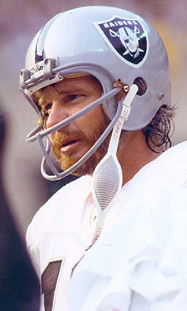 Ken Stabler Celebrity Profile – Hollywood Life