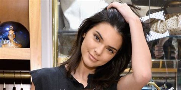 Kendall Jenner Claps Back After She’s Accused Of Not Being In Quarantine: ‘I’m Staying Home’