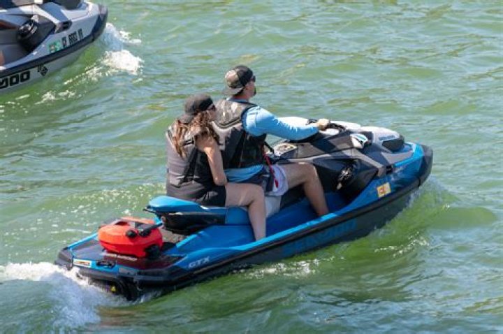 Kendall Jenner Does The Bottle Cap Challenge On A Jet Ski — Watch – Hollywood Life