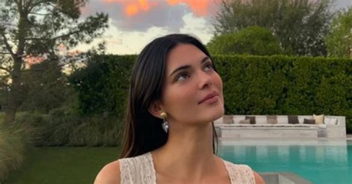 Kendall Jenner Rocks Lime Green Bikini While Sunbathing: Photo – Hollywood Life