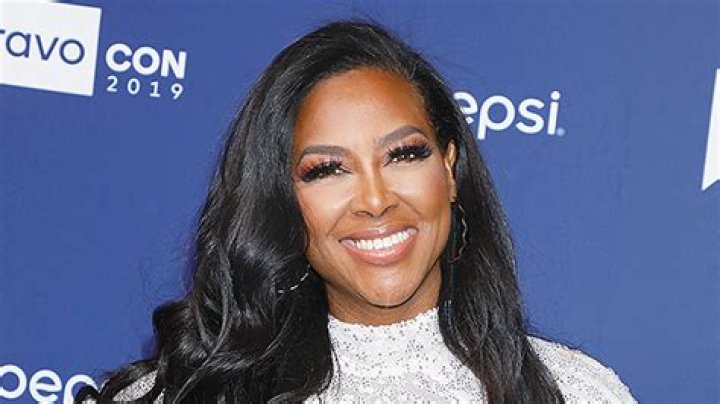 Kenya Moore, 49, Shows Off Her Sexy Dance Moves In A Curve-Hugging Leather Dress