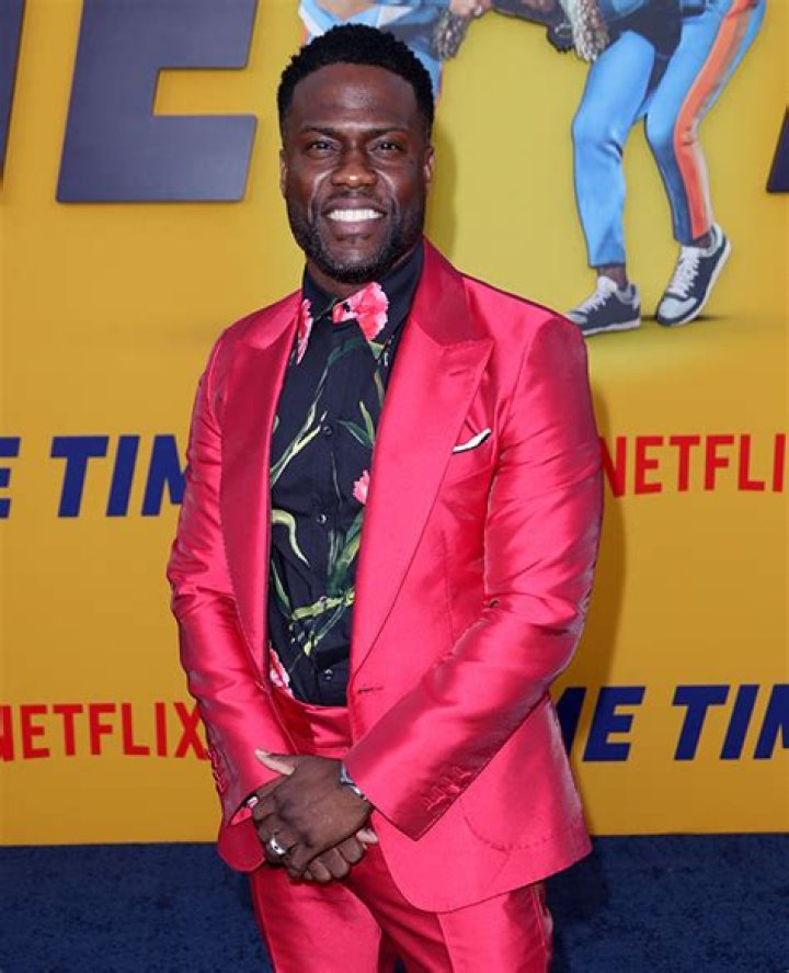 Kevin Hart Reveals He’s In Wheelchair After Injury: Video – Hollywood Life