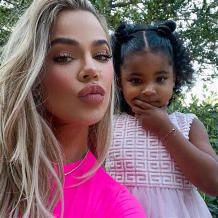 Khloe Kardashian & Daughter True, 2, Kiss In Stunning Throwback Pic From Turks & Caicos