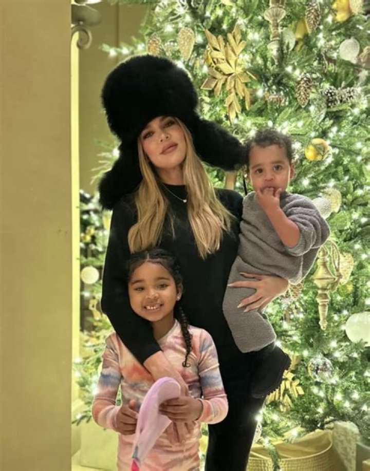 Khloe Kardashian Lets Daughter True, 3, Wear Full Face Of Makeup In Adorable Selfie: Photo