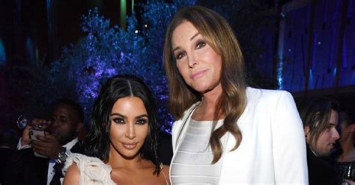Khloe Kardashian Made Snoop Dogg Apologize To Caitlyn Jenner Before Coming On Talk Show