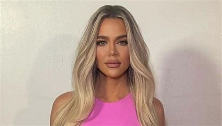 Khloe Kardashian Models ‘Sparkle Swim’ Bikini From Good American – Hollywood Life