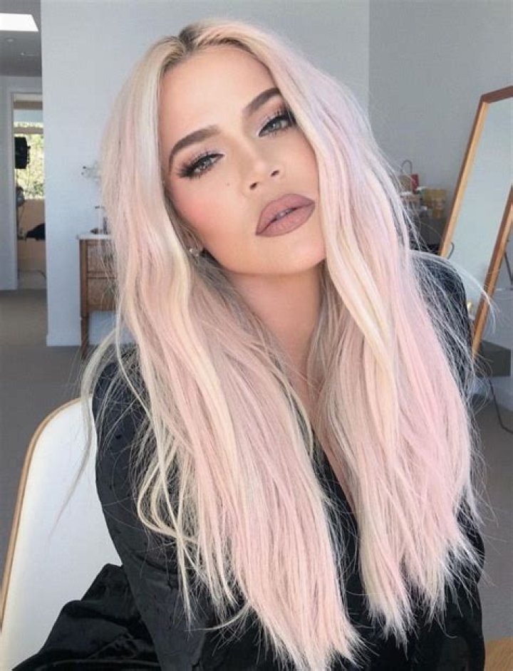 Khloe Kardashian Rocked Platinum Blonde Hair and Plunging Pink Dress – Hollywood Life