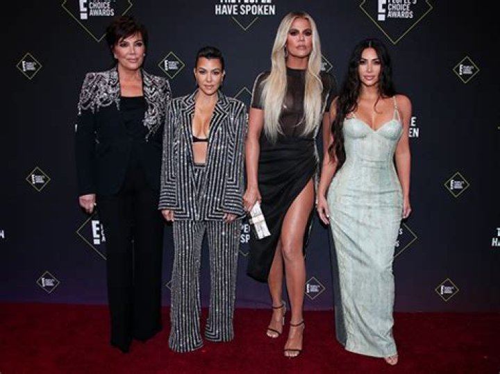 Khloe Kardashian Says Kris Jenner ‘Mistreats’ Her the Most Amid Fight – Hollywood Life
