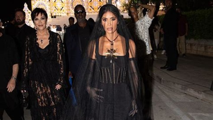 Kim Kardashian Channels Kourtney’s Wedding With D&G Black Veil – Hollywood Life