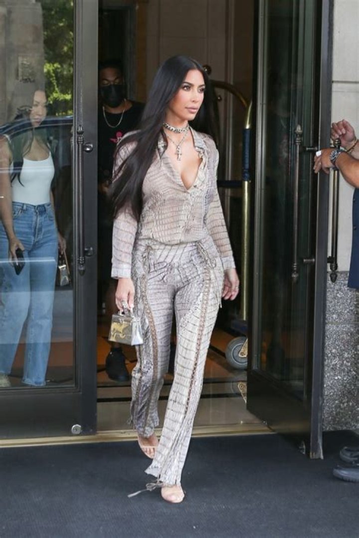 Kim Kardashian In Snakeskin Prints — Pics – Hollywood Life