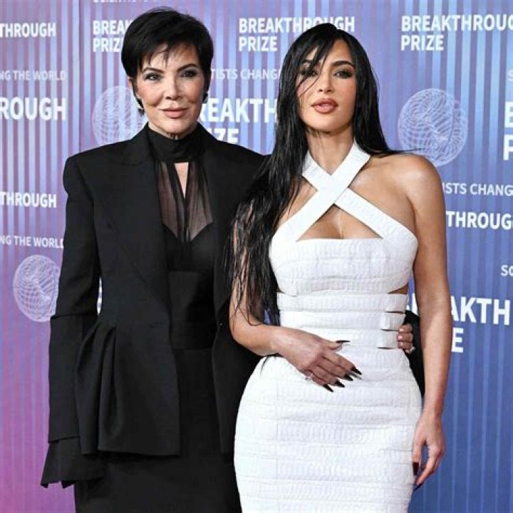Kim Kardashian & Kris Jenner: All The Times They’ve Looked Like Twins: Pics