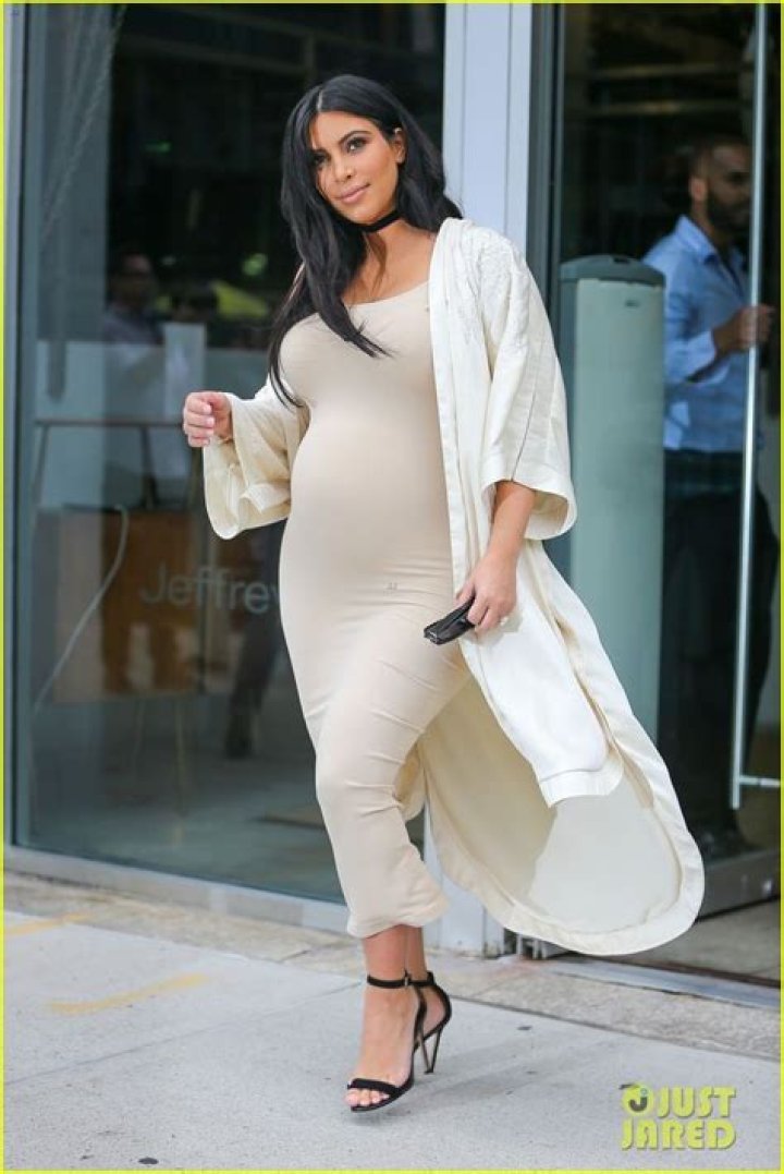 Kim Kardashian’s 5 Best & Worst Pregnancy Outfits