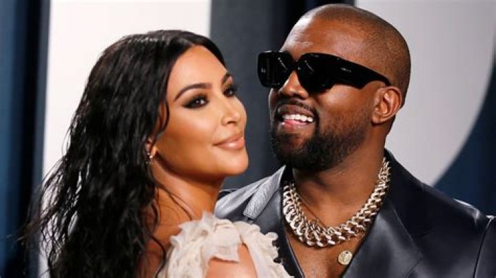 Kim Kardashian Says She’s ‘Very Happy’ & ‘At Peace’ With Boyfriend Pete Davidson