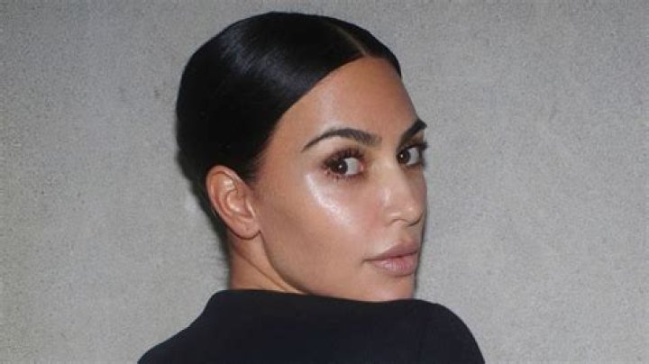 Kim Kardashian Shows Off Glowing Skin While Going Makeup-Free In L.A. — Pics