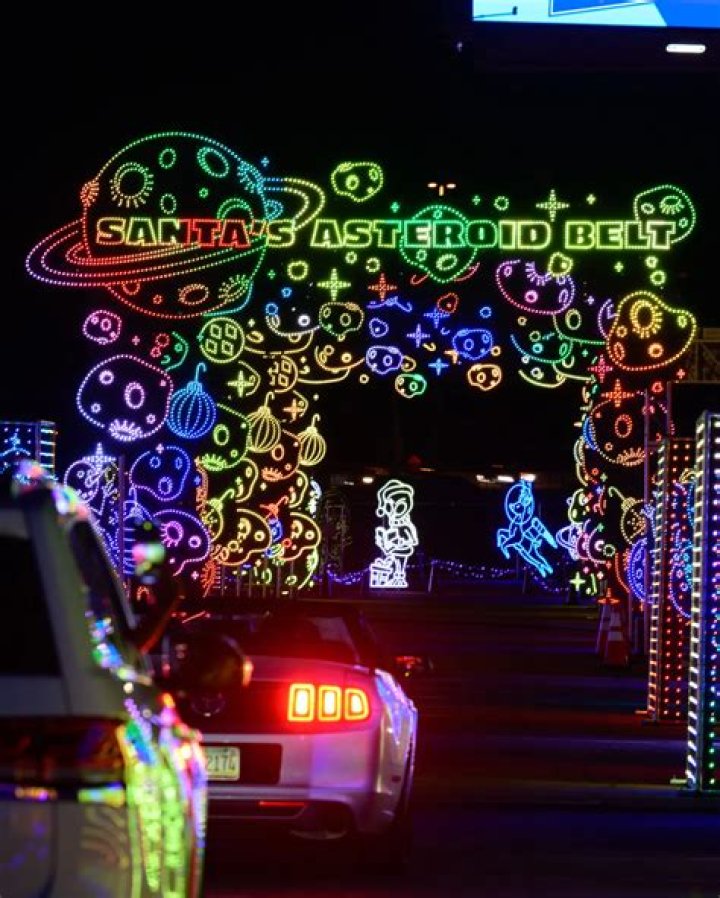 Kim Kardashian & Son Saint Drive Through Holiday Light Display – Hollywood Life