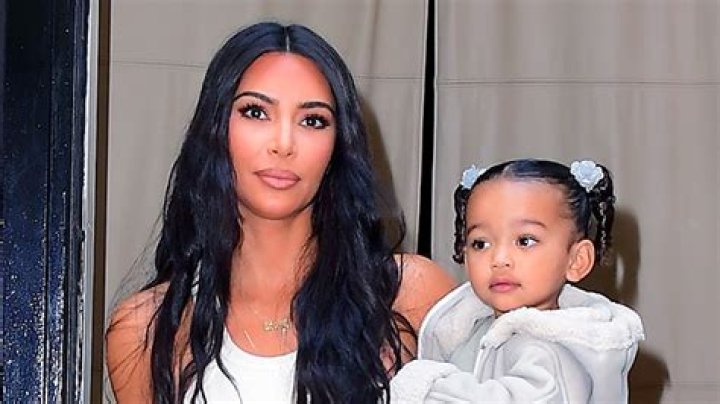 Kim Kardashian Throws Hello Kitty Party – Hollywood Life