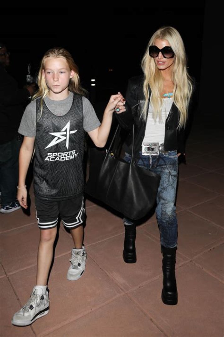 Kim Talks Telling Her Kids About Him – Hollywood Life