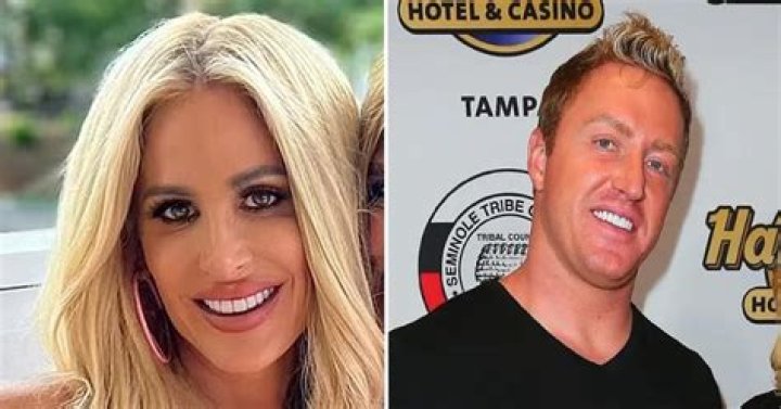 Kim Zolciak In Black Bikini Matching Daughter Ariana Biermann: Photo – Hollywood Life