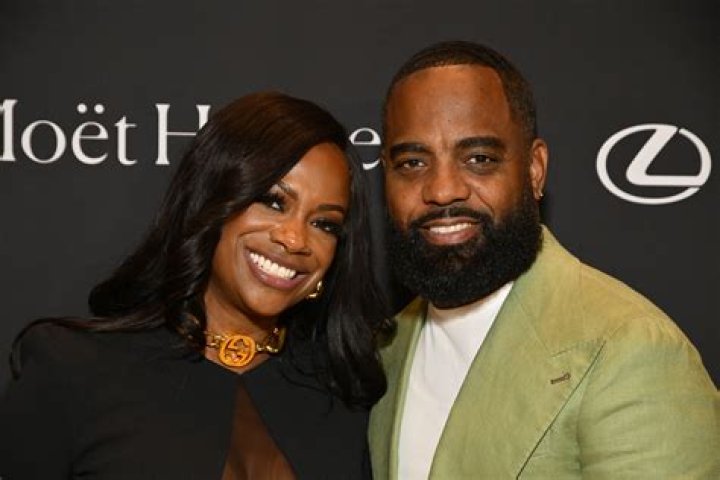 Kim Zolciak Shades Kandi Burruss’ Marriage To Todd Tucker: ‘I Don’t Share My Husband’
