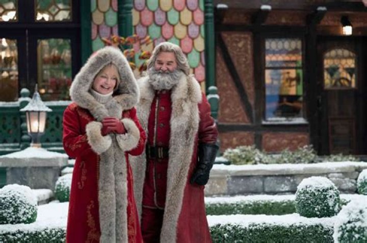 Kimberly Williams Paisley On ‘The Christmas Chronicles’ & Kurt Russell – Hollywood Life