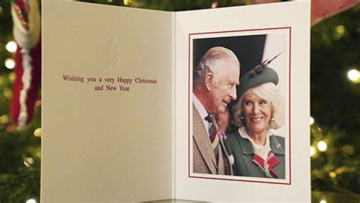King Charles & Queen Camilla’s 1st Christmas Card: Photo – Hollywood Life