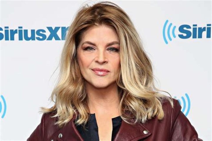 Kirstie Alley & Her Show ‘Veronica’s Closet’ Get Roasted By CNN: Tweet – Hollywood Life