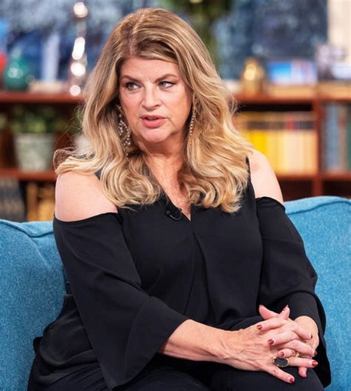Kirstie Alley: Photos – Hollywood Life