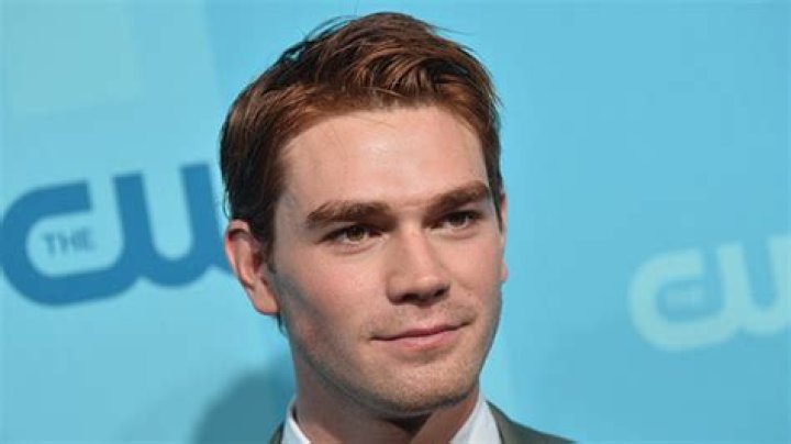 KJ Apa Celebrity Profile – Hollywood Life